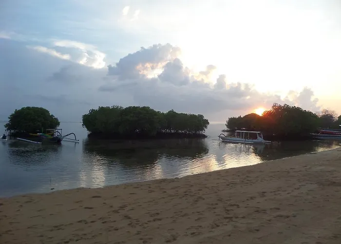 ホリデーパーク Mangrove Paradise Retreat 4*