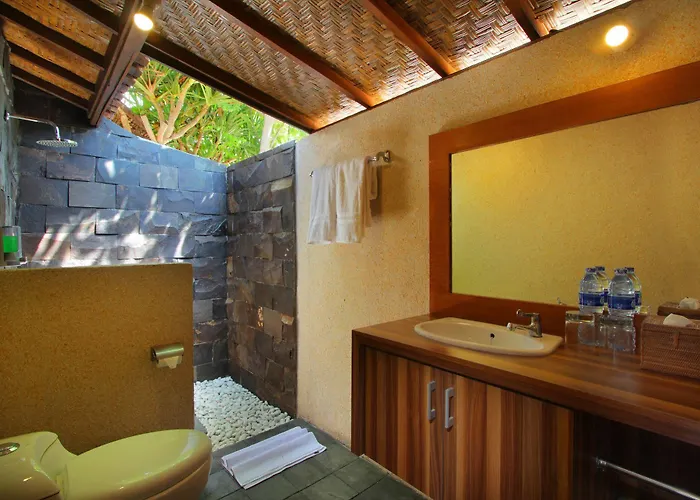 Mangrove Paradise Retreat 4* レンボンガン島