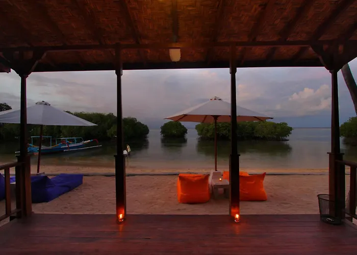 ホリデーパーク Mangrove Paradise Retreat レンボンガン島