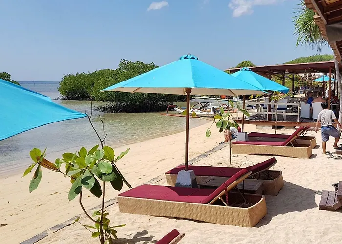 Mangrove Paradise Retreat 4* レンボンガン島